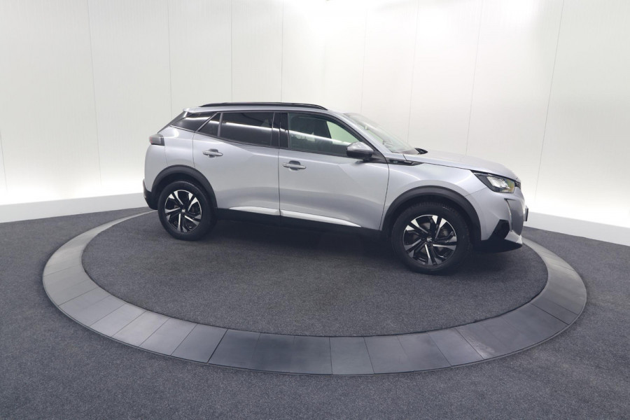 Peugeot e-2008 EV Allure 50 kWh | SOH=96.7 % | 3 Fase Laadfunctie | Camera | Navigatie | Parkeersensoren | Apple Carplay