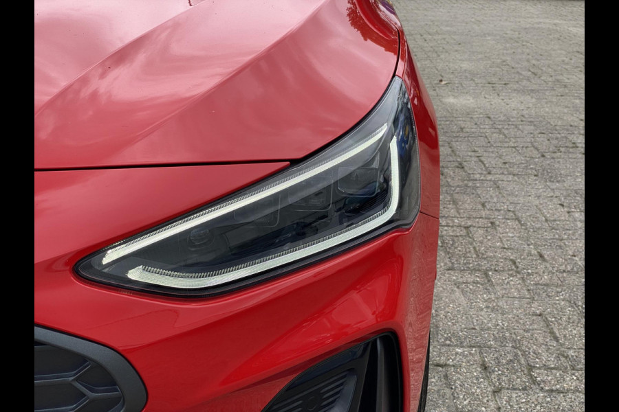 Ford FOCUS Wagon 2.3 EcoBoost ST-X Automaat 280pk! | Panoramadak | Afneembare trekhaak | Winter Pack | Standkachel | AGR-stoelen | Bang&Olufsen | Elektrische achterklep | Head up Display | Matrix LED