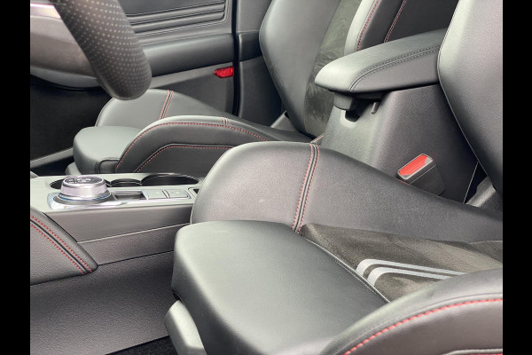 Ford FOCUS Wagon 2.3 EcoBoost ST-X Automaat 280pk! | Panoramadak | Afneembare trekhaak | Winter Pack | Standkachel | AGR-stoelen | Bang&Olufsen | Elektrische achterklep | Head up Display | Matrix LED