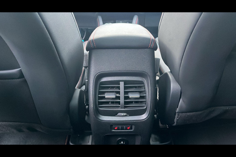 Ford Kuga 2.5 PHEV ST-Line X 243pk | Driver Assistance Pack | Panorama dak | Winterpack | Technology Pack | All Weatherbanden | 2.100kg Trekgewicht