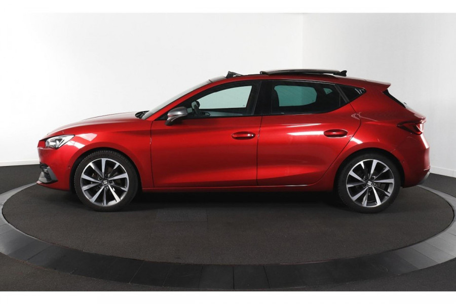 Seat Leon 1.5 TSI FR Launch Edition - Navi - Pano/schuifdak - Parkeerhulp - Org.NL