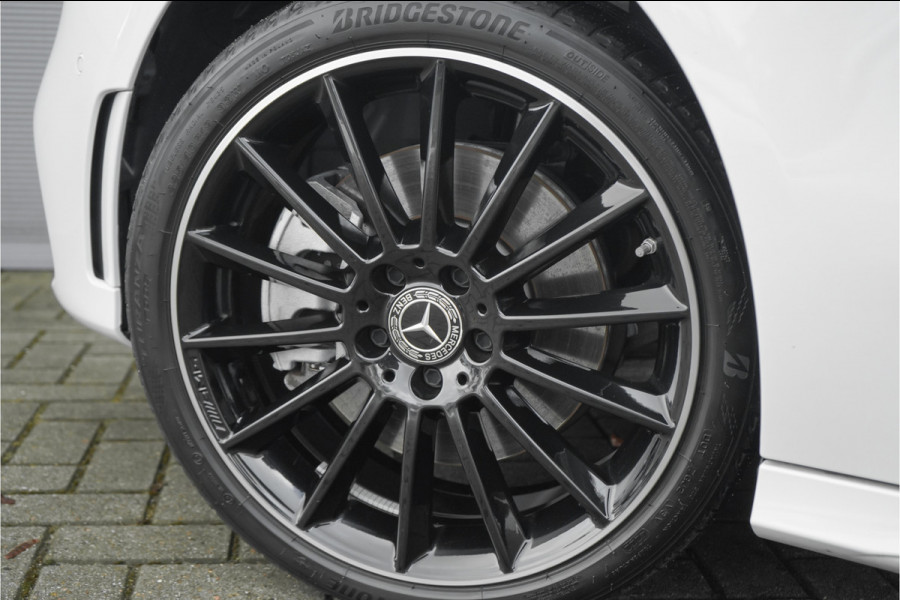 Mercedes-Benz A-Klasse 250 e Business Solution AMG Limited Pano Camera 19"