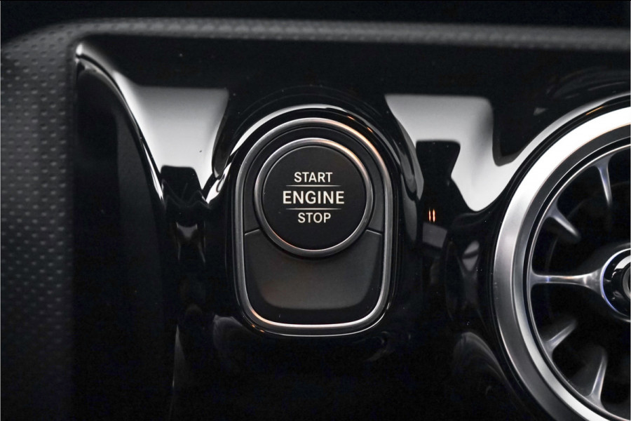 Mercedes-Benz A-Klasse 250 e Business Solution AMG Limited Pano Camera 19"