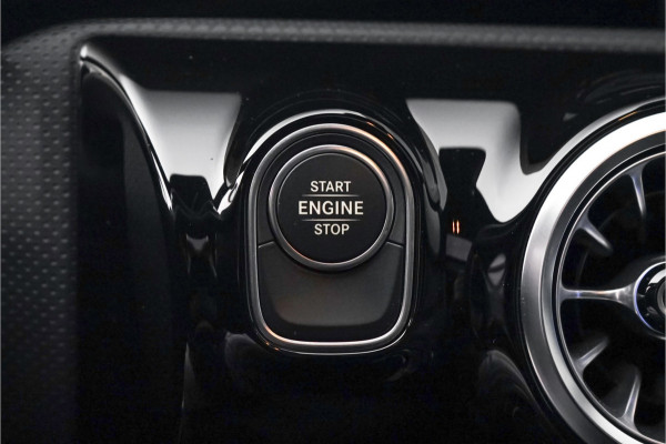 Mercedes-Benz A-Klasse 250 e Business Solution AMG Limited Pano Camera 19"