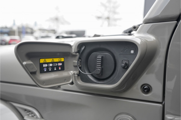 Jeep Wrangler Unlimited BRUTE 4xe 380 Sahara ACC Alpine Audio 22"