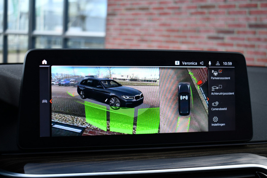 BMW 5 Serie Touring 530e 292pk M-Sport Pano ACC 360 HUD Laser 4wielbest Comf-stoel