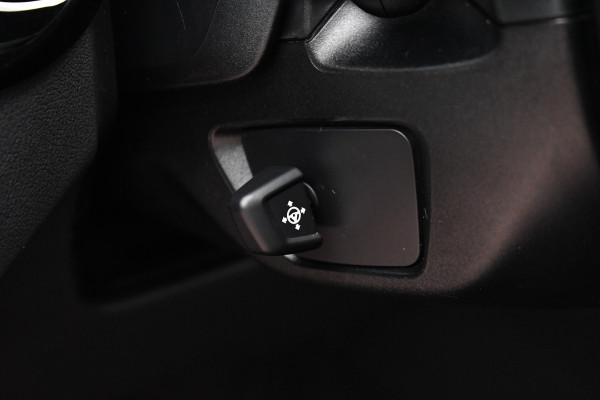 BMW 5 Serie Touring 530e 292pk M-Sport Pano ACC 360 HUD Laser 4wielbest Comf-stoel