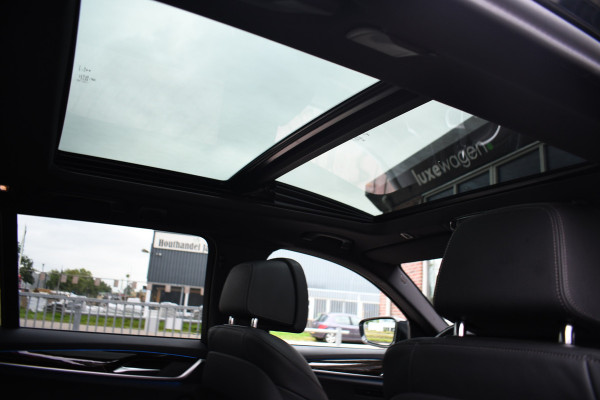 BMW 5 Serie Touring 530e 292pk M-Sport Pano ACC 360 HUD Laser 4wielbest Comf-stoel