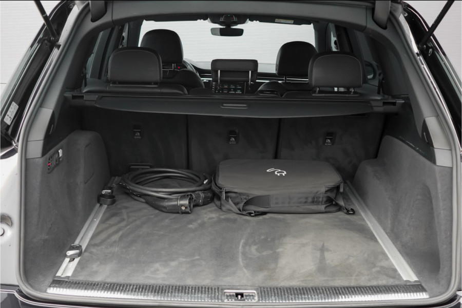Audi Q7 55 TFSI e quattro Pro Line+ S Line Luchtv Matrix LED Trekhaak B&O