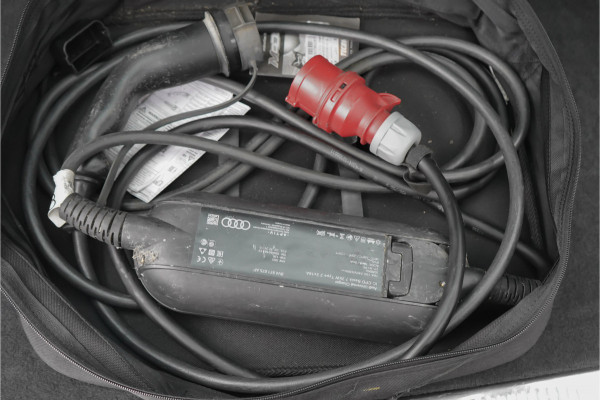 Audi Q7 55 TFSI e quattro Pro Line+ S Line Luchtv Matrix LED Trekhaak B&O