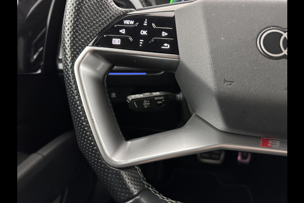 Audi Q4 e-tron 40 S-edition 77 kWh [ 3-Fase-11kW ] {SOH-89%} (INCL-BTW) *HEATPUMP | LEATHER-FABRIC | MATRIX-LED | ADAPTIVE-CRUISE | HEATED-SPORTSEATS | AMBIENTLIGHT | DIGI-COCKPIT | CAMERA | KEYLESS | DAB+ | NAVI-FULLMAP | TOWBAR | PRIVACYGLASS | 20"AL
