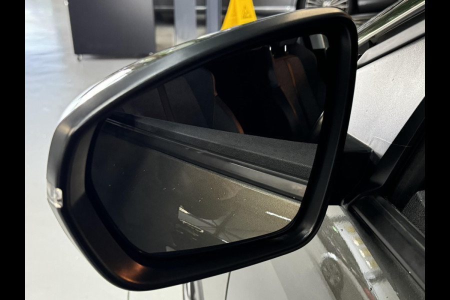 Peugeot 3008 1.2 PureTech Allure Garantie Carplay Camera Blindspot Cruise Navi Keyless Sfeer Clima Led Rijklaar