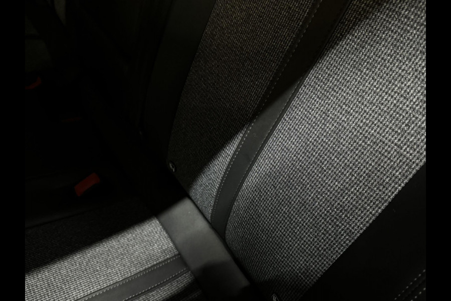 Peugeot 3008 1.2 PureTech Allure Garantie Carplay Camera Blindspot Cruise Navi Keyless Sfeer Clima Led Rijklaar