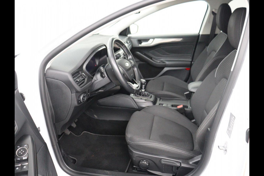 Ford Focus 1.0 EcoBoost Hybrid Titanium X | Stoelverwarming | Camera | Carplay | Digital Cockpit | Stuurverwarming | Keyless | Full LED | Parkeerhulp | Climate control | Cruise control