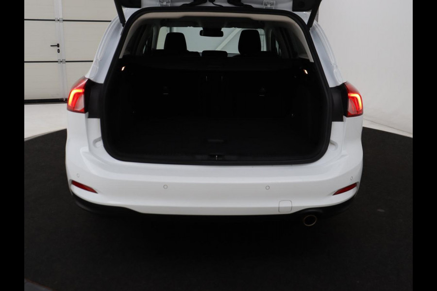 Ford Focus 1.0 EcoBoost Hybrid Titanium X | Stoelverwarming | Camera | Carplay | Digital Cockpit | Stuurverwarming | Keyless | Full LED | Parkeerhulp | Climate control | Cruise control