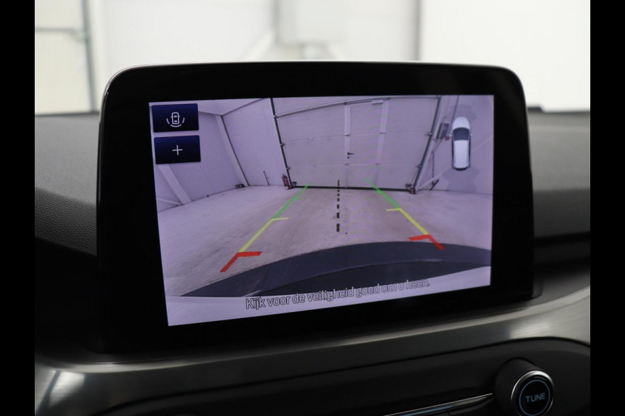 Ford Focus 1.0 EcoBoost Hybrid Titanium X | Stoelverwarming | Camera | Carplay | Digital Cockpit | Stuurverwarming | Keyless | Full LED | Parkeerhulp | Climate control | Cruise control