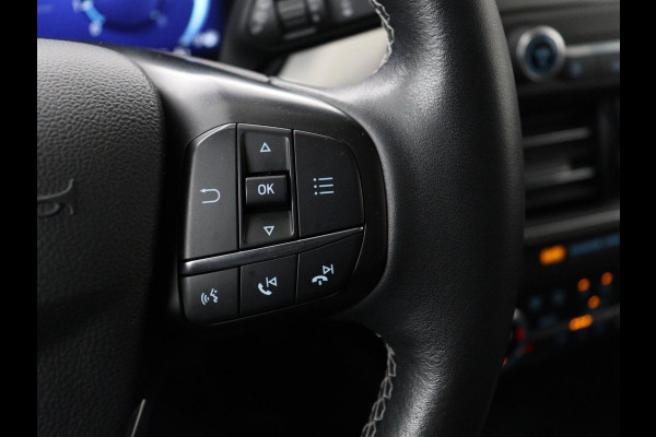 Ford Focus 1.0 EcoBoost Hybrid Titanium X | Stoelverwarming | Camera | Carplay | Digital Cockpit | Stuurverwarming | Keyless | Full LED | Parkeerhulp | Climate control | Cruise control