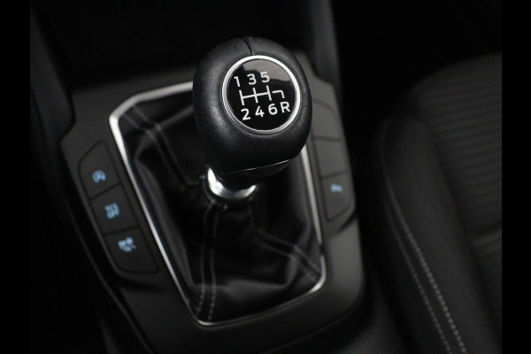 Ford Focus 1.0 EcoBoost Hybrid Titanium X | Stoelverwarming | Camera | Carplay | Digital Cockpit | Stuurverwarming | Keyless | Full LED | Parkeerhulp | Climate control | Cruise control