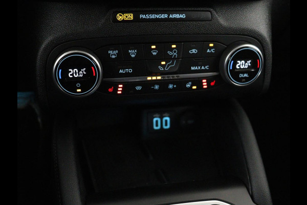 Ford Focus 1.0 EcoBoost Hybrid Titanium X | Stoelverwarming | Camera | Carplay | Digital Cockpit | Stuurverwarming | Keyless | Full LED | Parkeerhulp | Climate control | Cruise control
