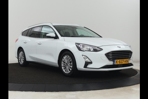 Ford Focus 1.0 EcoBoost Hybrid Titanium X | Stoelverwarming | Camera | Carplay | Digital Cockpit | Stuurverwarming | Keyless | Full LED | Parkeerhulp | Climate control | Cruise control