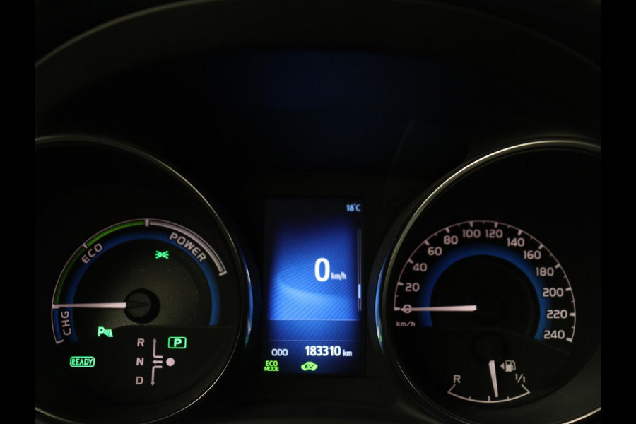 Toyota Auris 1.8 Hybrid Executive | Stoelverwarming | Half leder | Navigatie | Keyless | Climate control | Cruise control | Parkeerhulp