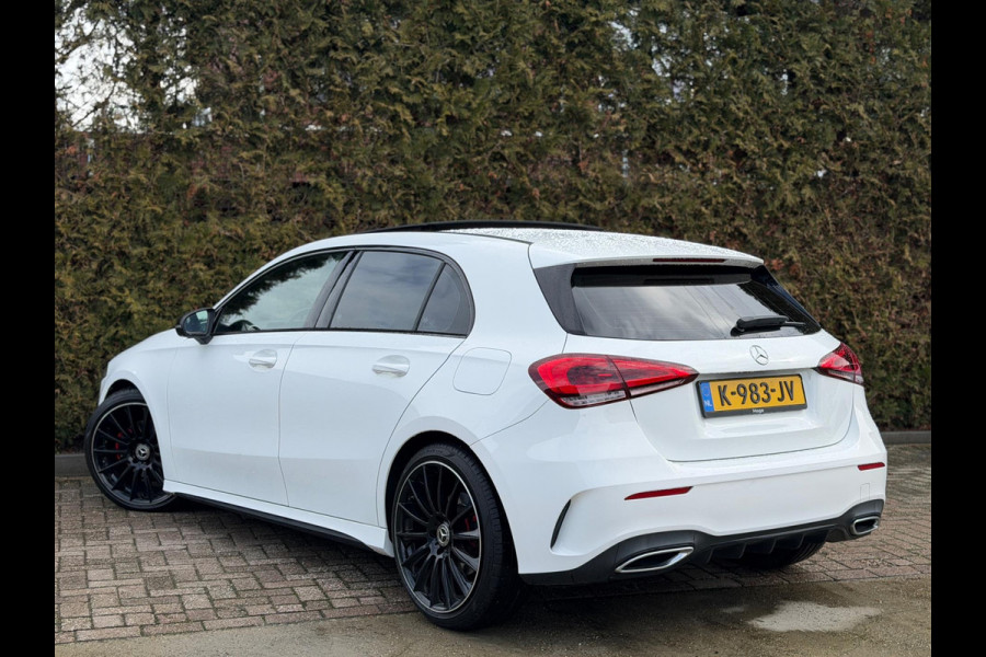 Mercedes-Benz A-Klasse 200 AMG Pakket Panorama CarPlay