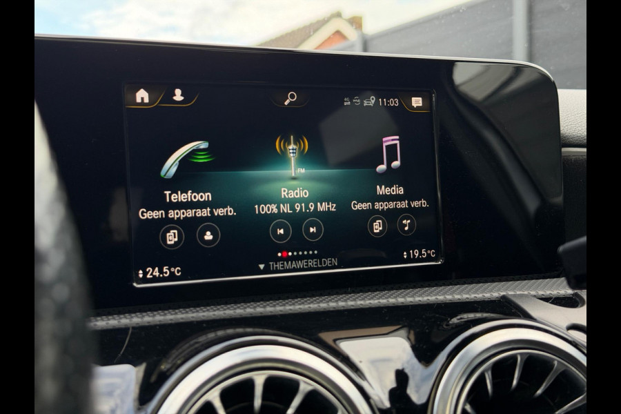 Mercedes-Benz A-Klasse 200 AMG Pakket Panorama CarPlay