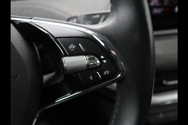 Škoda ENYAQ iV 60 | SOH 92% | Trekhaak | Half leder | Sfeerverlichting | Carplay | Navigatie | 19'' | Cruise control | Parkeerhulp | Full LED