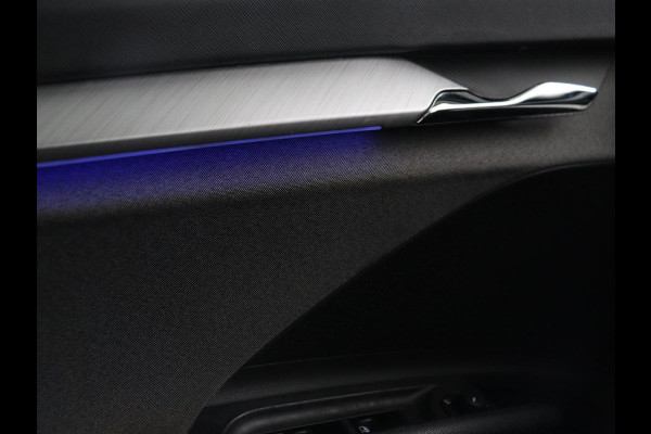 Škoda ENYAQ iV 60 | SOH 92% | Trekhaak | Half leder | Sfeerverlichting | Carplay | Navigatie | 19'' | Cruise control | Parkeerhulp | Full LED