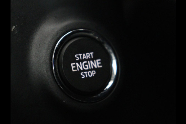 Škoda ENYAQ iV 60 | SOH 92% | Trekhaak | Half leder | Sfeerverlichting | Carplay | Navigatie | 19'' | Cruise control | Parkeerhulp | Full LED