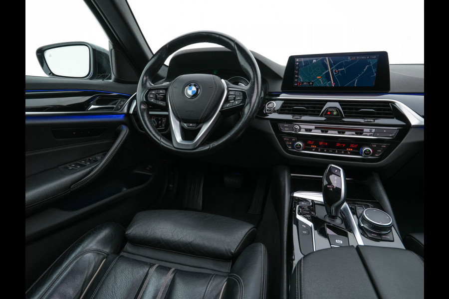 BMW 5 Serie Touring 530d Sportline High Executive Aut. *PANO | LEATHER | FULL-LED | MEMORY-PACK | TOP-VIEW | HEATED-COMFORTSEATS | NAVI-FULLMAP | PRIVACY-GLASS | AMBIENT-LIGHT | ECC | CARPLAY | PDC | TOWBAR | SHIFT-PADDLES | 20"ALU*