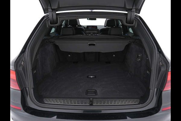 BMW 5 Serie Touring 530d Sportline High Executive Aut. *PANO | LEATHER | FULL-LED | MEMORY-PACK | TOP-VIEW | HEATED-COMFORTSEATS | NAVI-FULLMAP | PRIVACY-GLASS | AMBIENT-LIGHT | ECC | CARPLAY | PDC | TOWBAR | SHIFT-PADDLES | 20"ALU*