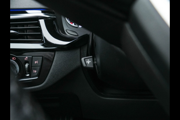 BMW 5 Serie Touring 530d Sportline High Executive Aut. *PANO | LEATHER | FULL-LED | MEMORY-PACK | TOP-VIEW | HEATED-COMFORTSEATS | NAVI-FULLMAP | PRIVACY-GLASS | AMBIENT-LIGHT | ECC | CARPLAY | PDC | TOWBAR | SHIFT-PADDLES | 20"ALU*