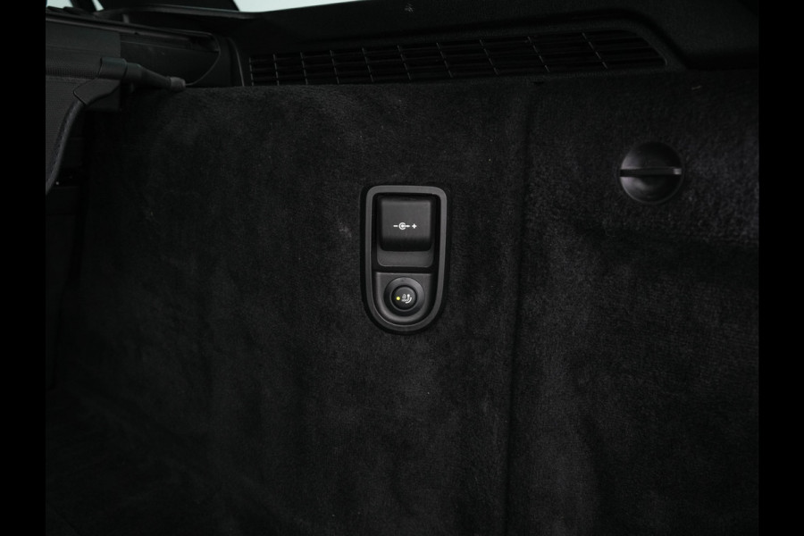 BMW 5 Serie Touring 530d Sportline High Executive Aut. *PANO | LEATHER | FULL-LED | MEMORY-PACK | TOP-VIEW | HEATED-COMFORTSEATS | NAVI-FULLMAP | PRIVACY-GLASS | AMBIENT-LIGHT | ECC | CARPLAY | PDC | TOWBAR | SHIFT-PADDLES | 20"ALU*