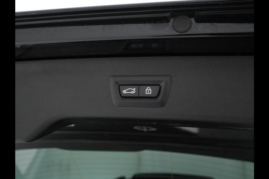 BMW 5 Serie Touring 530d Sportline High Executive Aut. *PANO | LEATHER | FULL-LED | MEMORY-PACK | TOP-VIEW | HEATED-COMFORTSEATS | NAVI-FULLMAP | PRIVACY-GLASS | AMBIENT-LIGHT | ECC | CARPLAY | PDC | TOWBAR | SHIFT-PADDLES | 20"ALU*