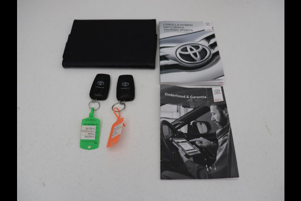Toyota Corolla 1.8 Hybrid Active | 1e eigenaar | Carplay | Adaptive cruise | Navigatie | Camera | Full LED | Climate control | Bluetooth