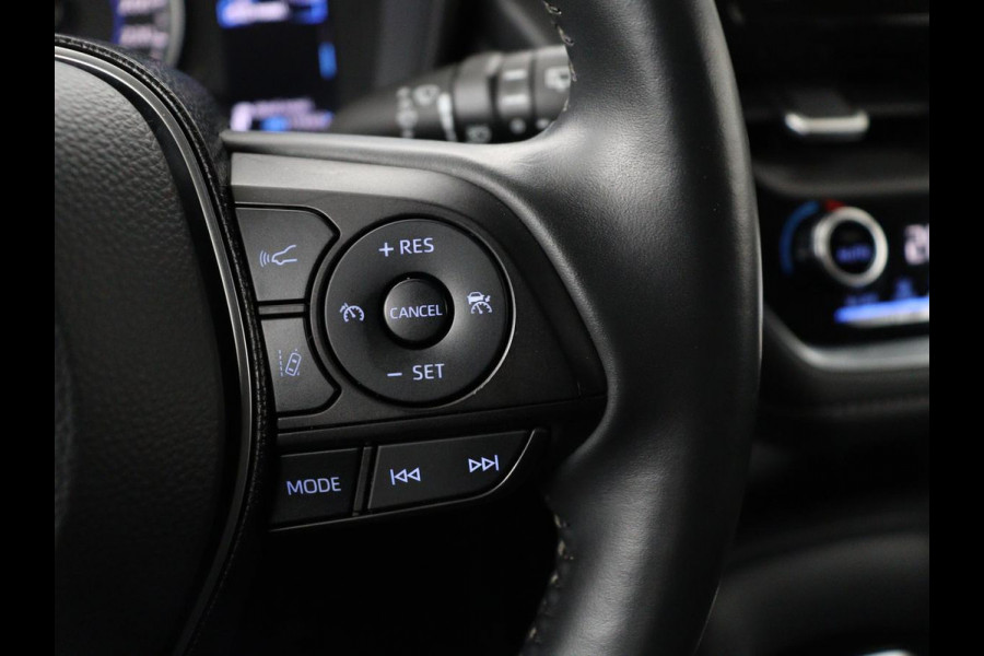 Toyota Corolla 1.8 Hybrid Active | 1e eigenaar | Carplay | Adaptive cruise | Navigatie | Camera | Full LED | Climate control | Bluetooth