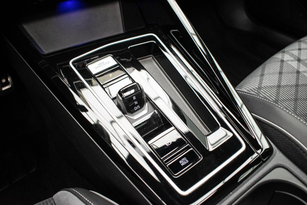 Volkswagen Golf 1.5 eTSI R-Line Business |3x R-Line|Pano|Ambient|VOLL|