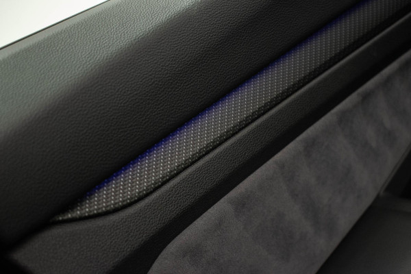 Volkswagen Golf 1.5 eTSI R-Line Business |3x R-Line|Pano|Ambient|VOLL|