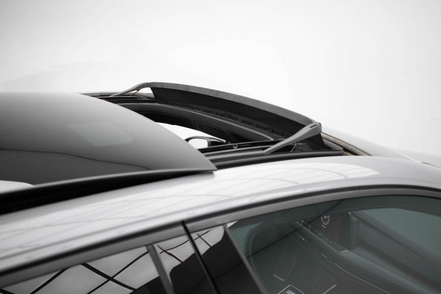 Volkswagen Golf 1.5 eTSI R-Line Business |3x R-Line|Pano|Ambient|VOLL|