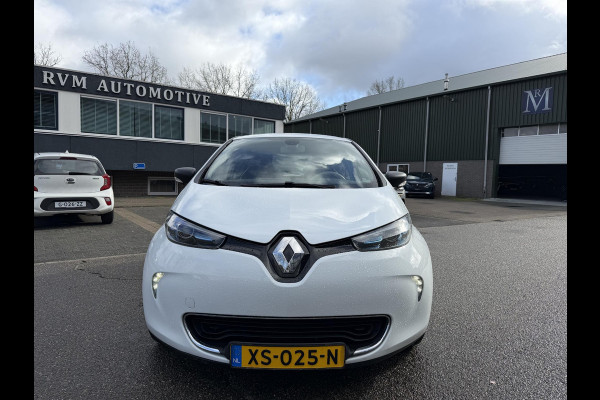 Renault ZOE R90 Life 41 kWh KOOPACCU | SOH 88% | 3-FASE LADER | RENAULT DEALER ONDERHOUDEN | NAVIGATIE | PARKEERSENSOREN | ORIGINEEL NL AUTO (NAP) | CLIMATE CONTROL | RIJKLAAR GELEVERD MET 12 MND BOVAG GARANTIE |