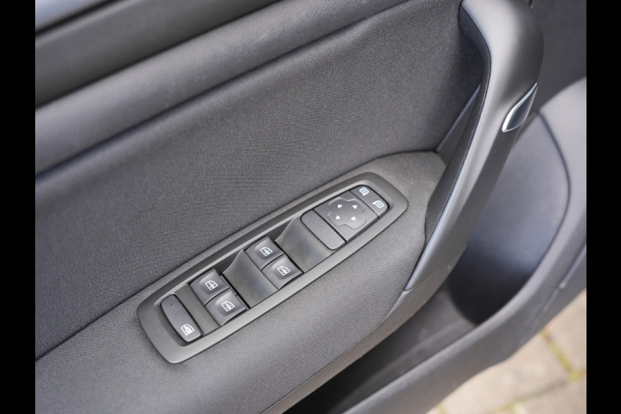 Renault Mégane Estate 1.5 Blue dCi Zen | LED | Bluetooth | Parkeersensor voor&achter