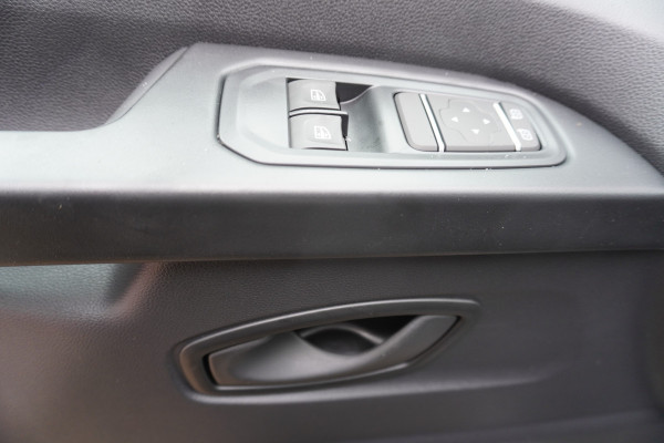 Renault Trafic 2.0 Blue dCi 130PK T29 L2H1 Advance Dubbelcabine nr.V167 | Airco | Cruise | Camera |Trekhaak | Apple CP- Android auto | 17"LM velgen