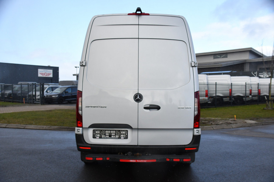 Mercedes-Benz Sprinter 316 2.2 CDI L2H2 AMG Edition 360 Camera, Adaptieve Cruise, Carplay, LED, 3500kg Trekhaak, 164pk, Stoelverwarming, Standkachel, Uniek!