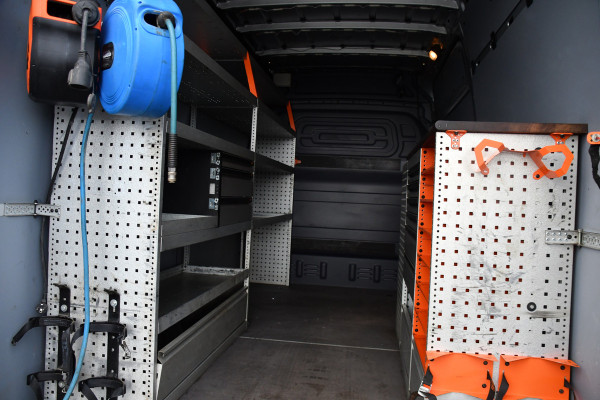 Mercedes-Benz Sprinter 316 2.2 CDI L2H2 AMG Edition 360 Camera, Adaptieve Cruise, Carplay, LED, 3500kg Trekhaak, 164pk, Stoelverwarming, Standkachel, Uniek!