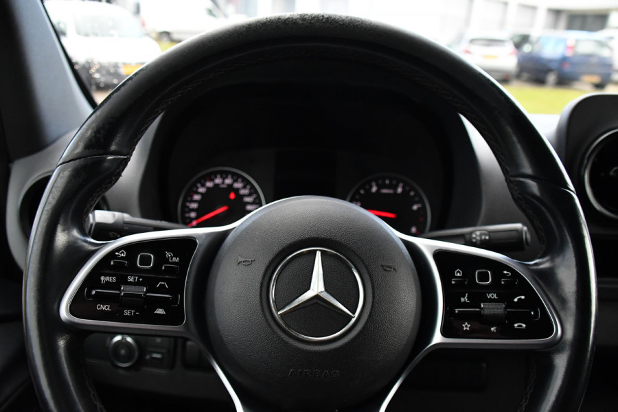 Mercedes-Benz Sprinter 316 2.2 CDI L2H2 AMG Edition 360 Camera, Adaptieve Cruise, Carplay, LED, 3500kg Trekhaak, 164pk, Stoelverwarming, Standkachel, Uniek!