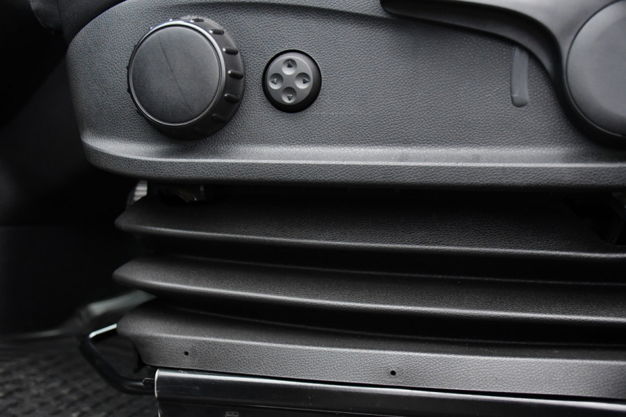 Mercedes-Benz Sprinter 316 2.2 CDI L2H2 AMG Edition 360 Camera, Adaptieve Cruise, Carplay, LED, 3500kg Trekhaak, 164pk, Stoelverwarming, Standkachel, Uniek!