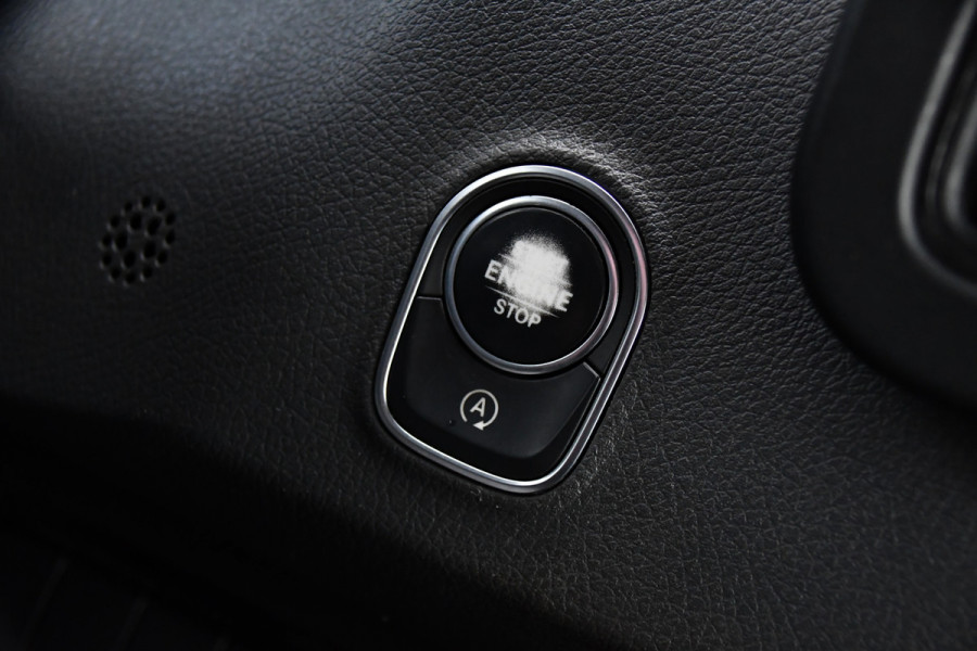 Mercedes-Benz Sprinter 316 2.2 CDI L2H2 AMG Edition 360 Camera, Adaptieve Cruise, Carplay, LED, 3500kg Trekhaak, 164pk, Stoelverwarming, Standkachel, Uniek!