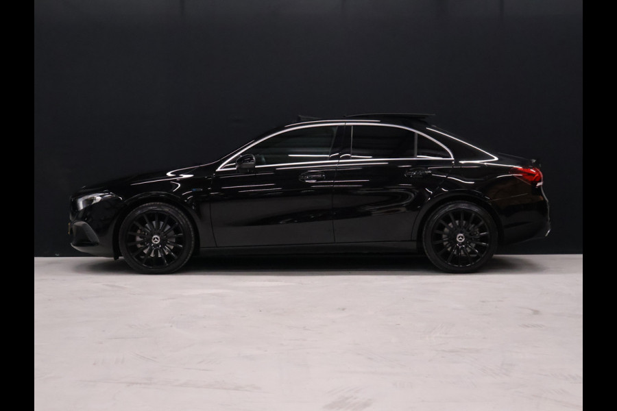 Mercedes-Benz A-Klasse 250 e Business Solution Luxury Limited [SCHUIFDAK, CAMERA, SFEERVERLICHTING, LEDER, SPORTSTOELEN, STOELVERWARMING, NIEUWSTAAT]