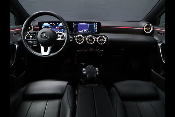 Mercedes-Benz A-Klasse 250 e Business Solution Luxury Limited [SCHUIFDAK, CAMERA, SFEERVERLICHTING, LEDER, SPORTSTOELEN, STOELVERWARMING, NIEUWSTAAT]